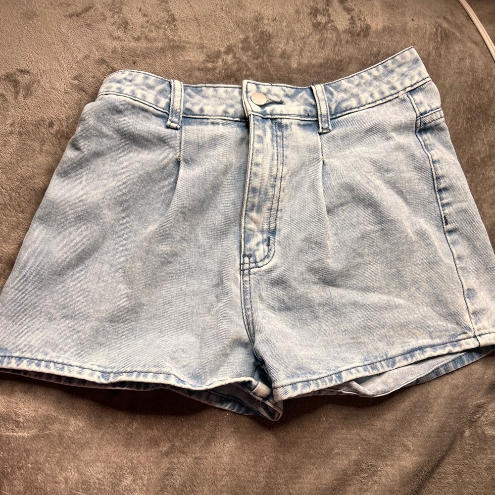 Light denim shorts